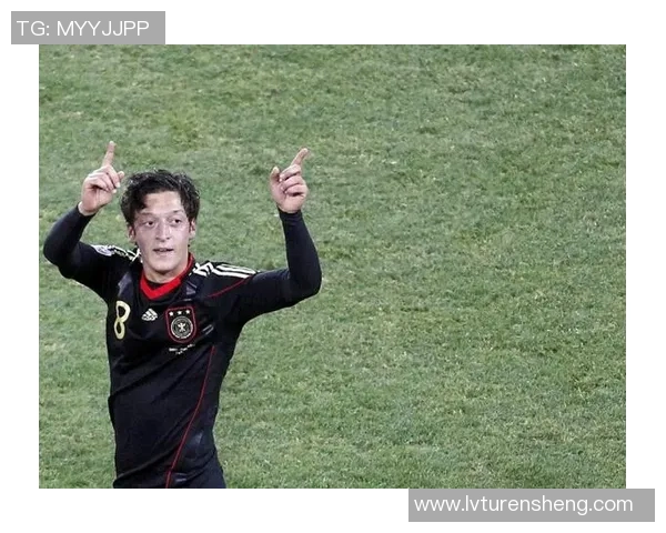 厄齐尔宣布退出德国国家队！球迷齐声感慨：德国足球将怀念他的传奇时刻